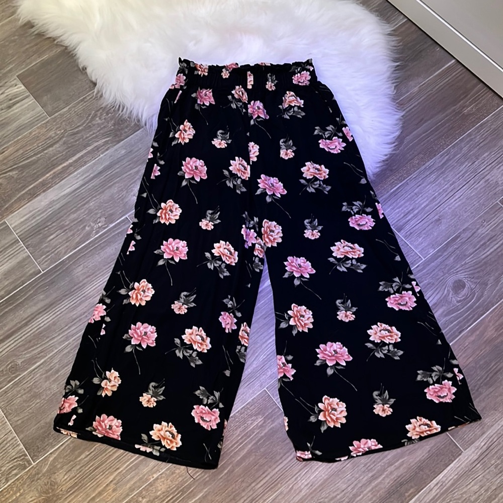 Wide leg pants